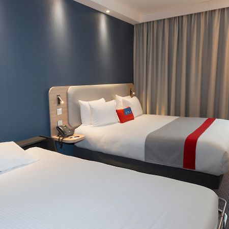 Holiday Inn Express Paris - Velizy By Ihg Exteriér fotografie