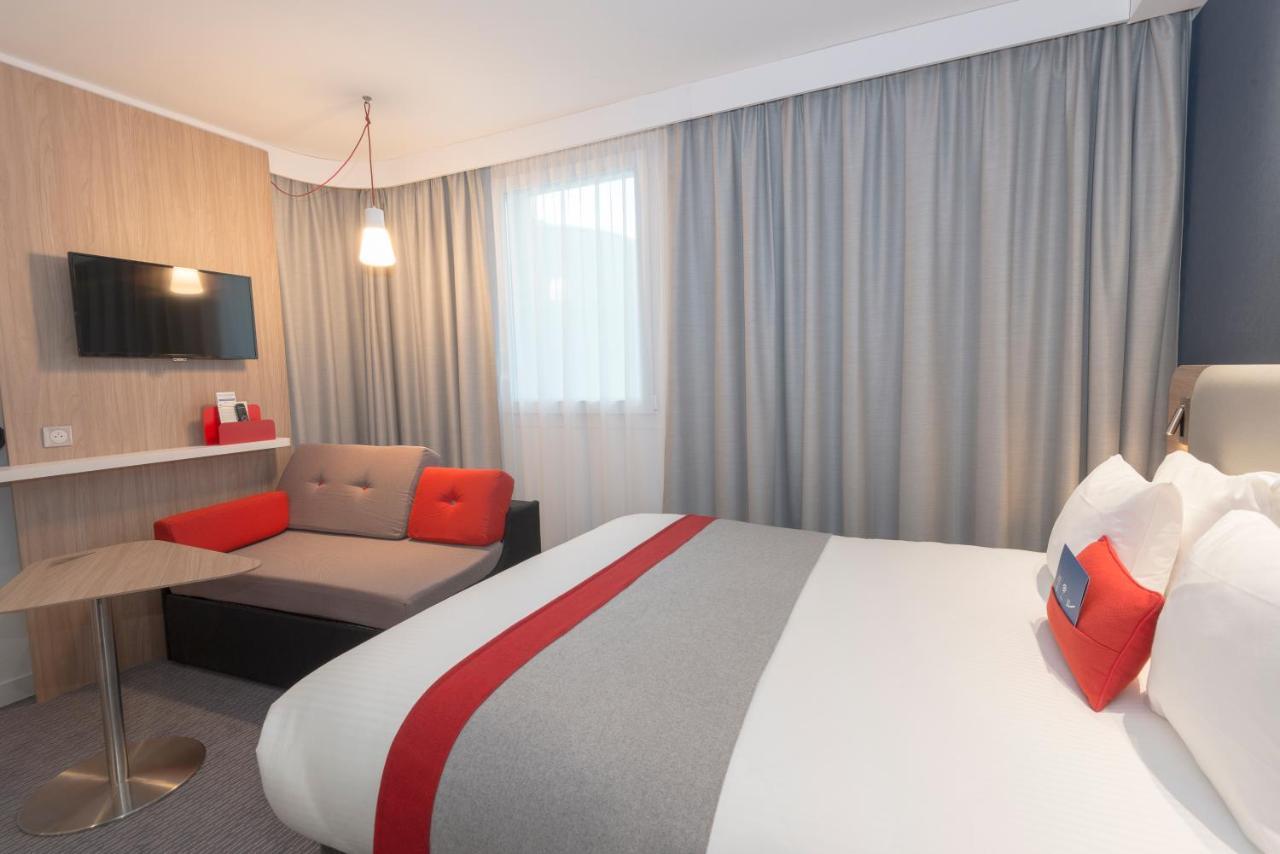 Holiday Inn Express Paris - Velizy By Ihg Exteriér fotografie