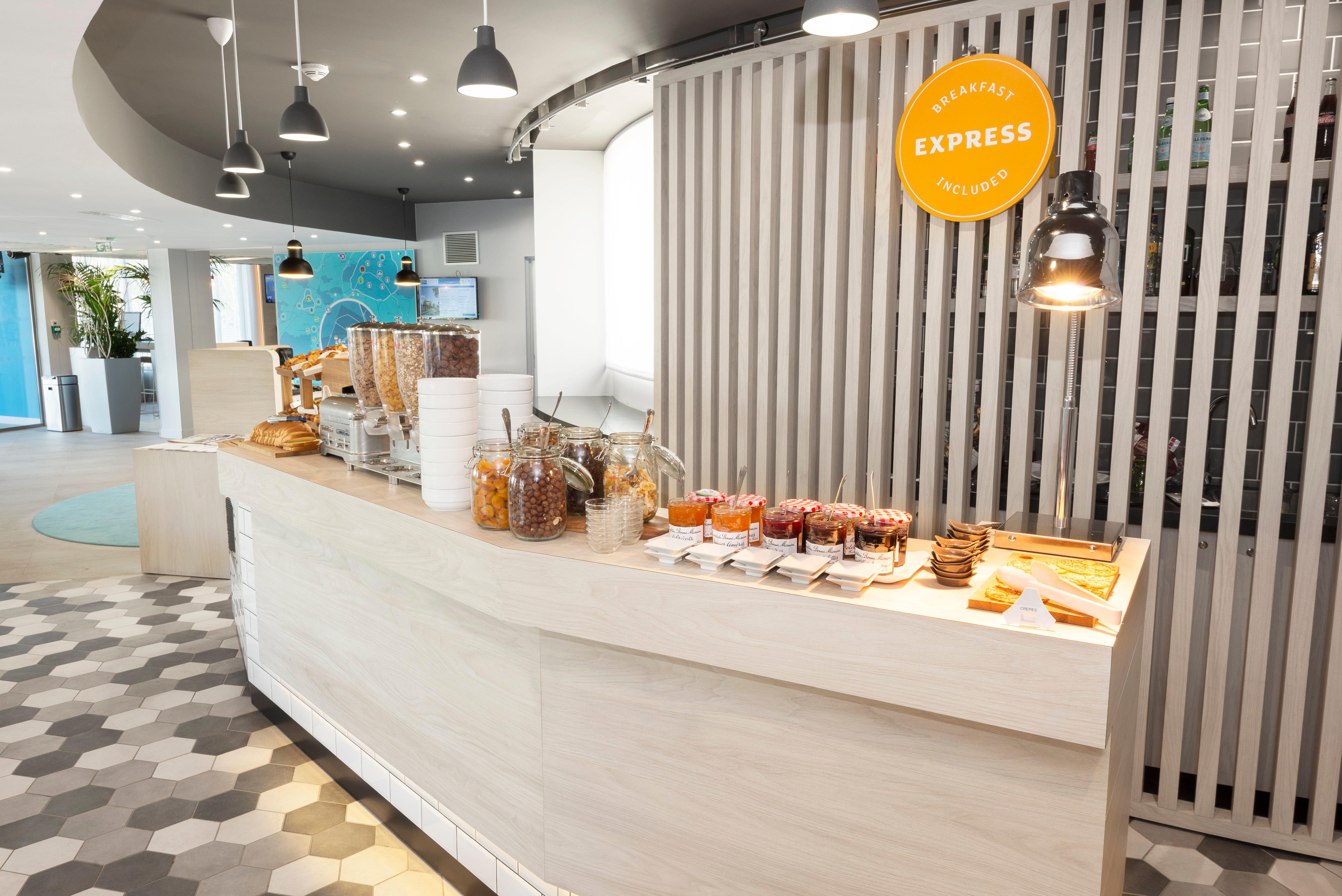 Holiday Inn Express Paris - Velizy By Ihg Exteriér fotografie