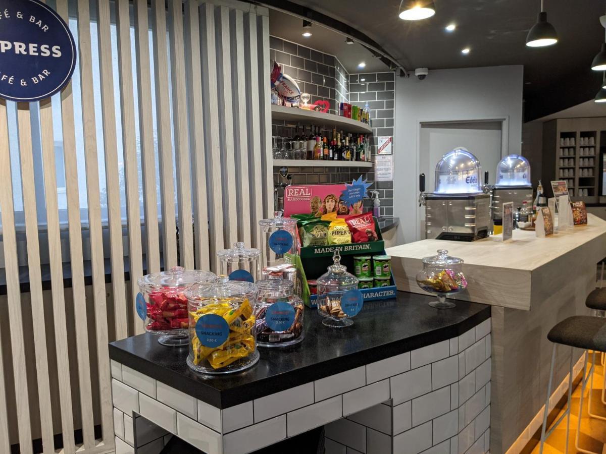 Holiday Inn Express Paris - Velizy By Ihg Exteriér fotografie