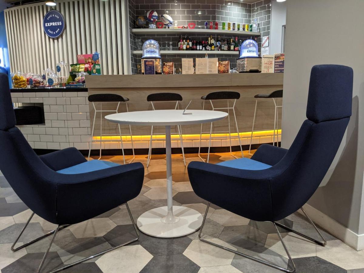 Holiday Inn Express Paris - Velizy By Ihg Exteriér fotografie