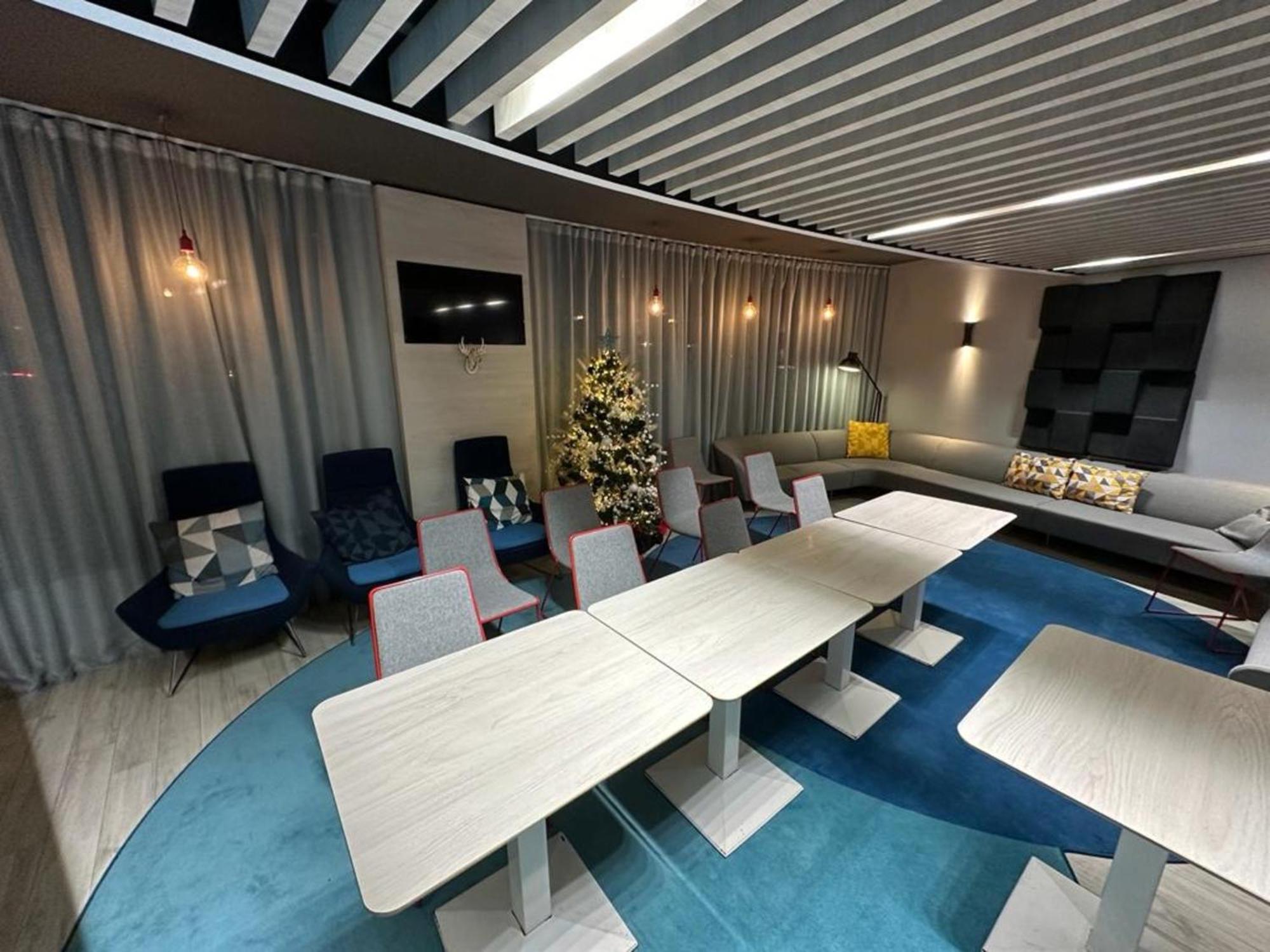 Holiday Inn Express Paris - Velizy By Ihg Exteriér fotografie