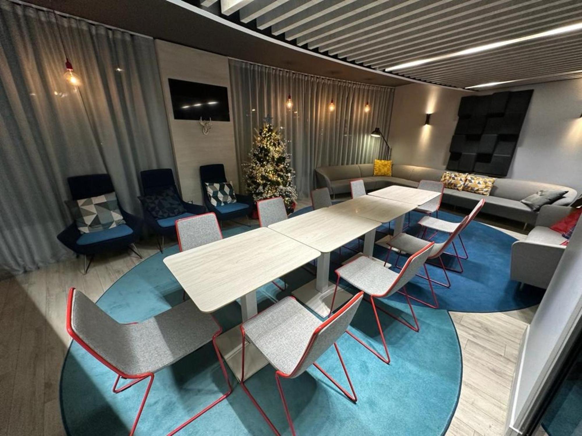 Holiday Inn Express Paris - Velizy By Ihg Exteriér fotografie