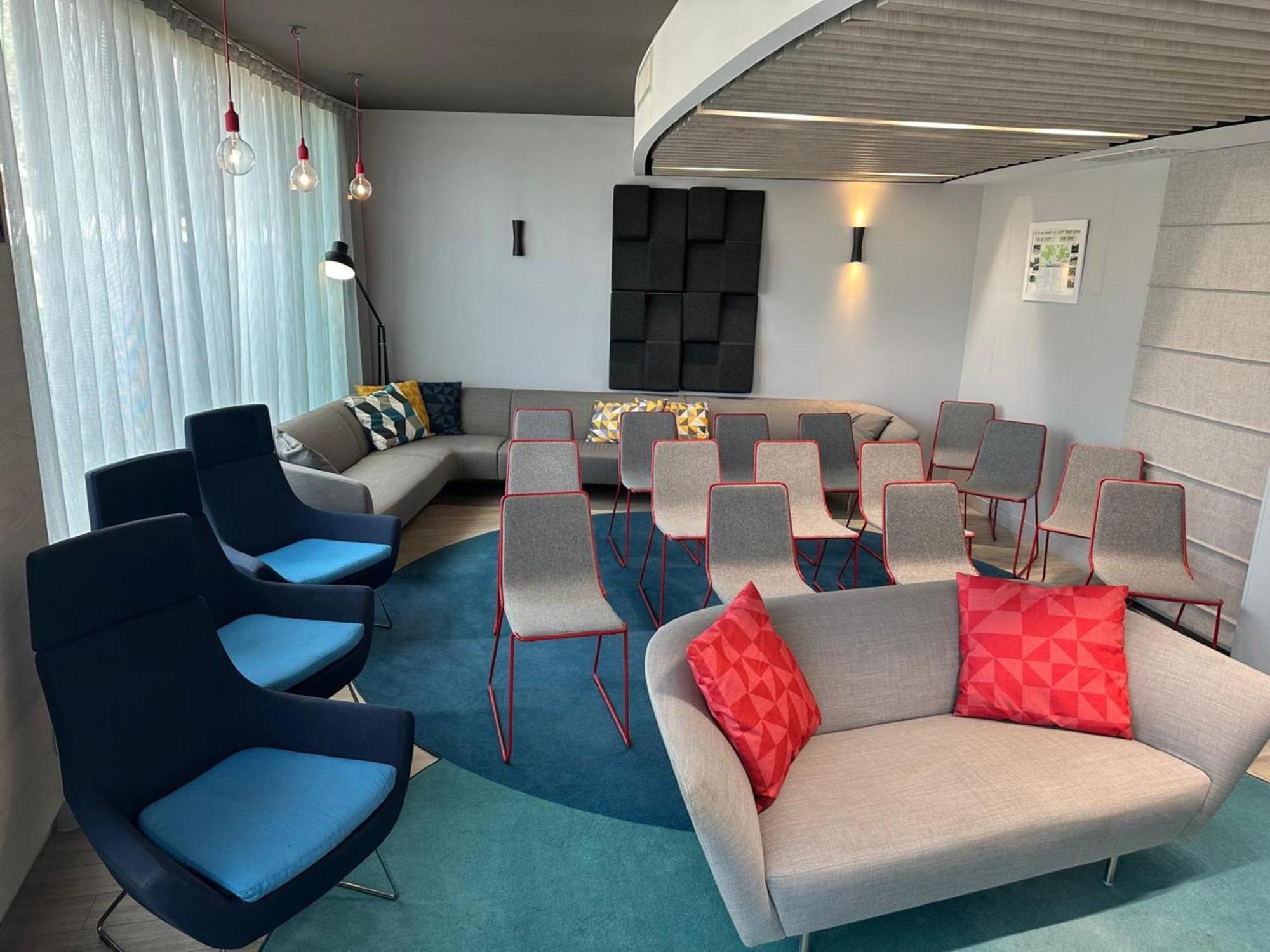 Holiday Inn Express Paris - Velizy By Ihg Exteriér fotografie