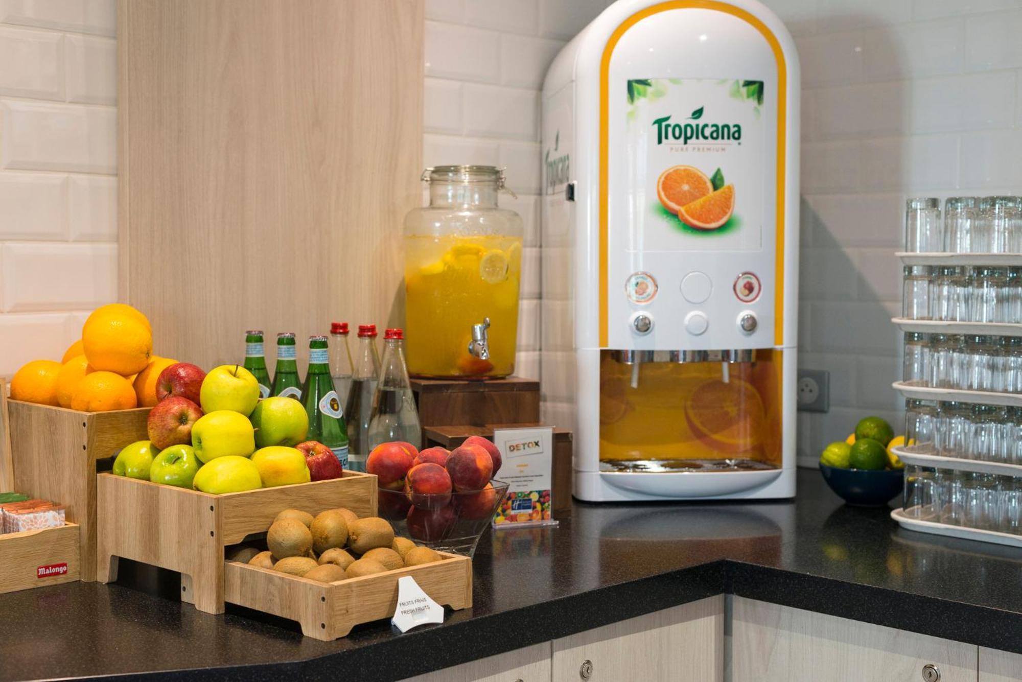 Holiday Inn Express Paris - Velizy By Ihg Exteriér fotografie